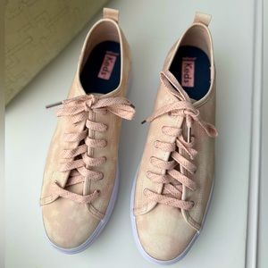 Keds NWT pink platform sneakers